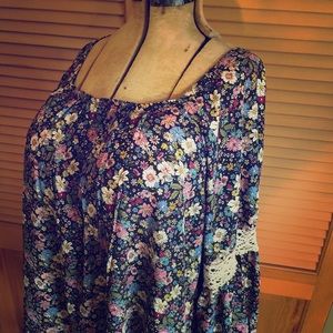 Springy, Flowery Boho Top with Crochet Lace Panels